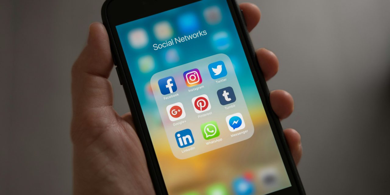 Building a Strong Online Presence as a Funded Trader